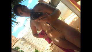 Nifeta દ એક્વા branca pb se mostranu હોટ