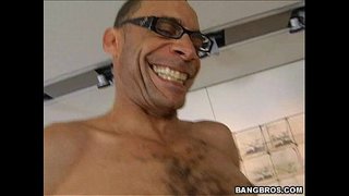 Rebeca Linares-ราโมน Cumshot