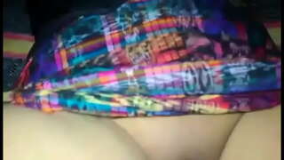 Hermosa Chapina แสดงช่องคลอด