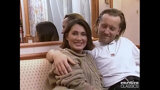 بہترین بالغ لیڈی جینا